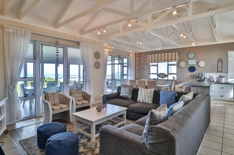 To Let 4 Bedroom Property for Rent in Pinnacle Point Golf Estate Western Cape